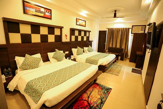 4 Bed AC at Shri Gajanan Maharaj Sansthan